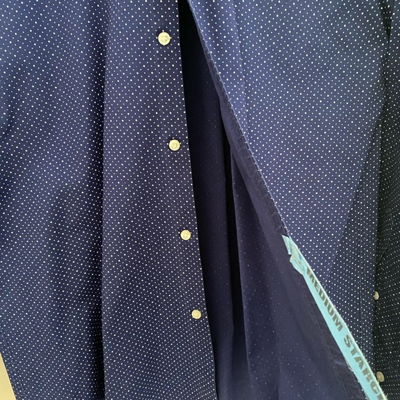 Tommy Hilfilger Men’s Slim Fit Button Down Shirt - Picture 4 of 5